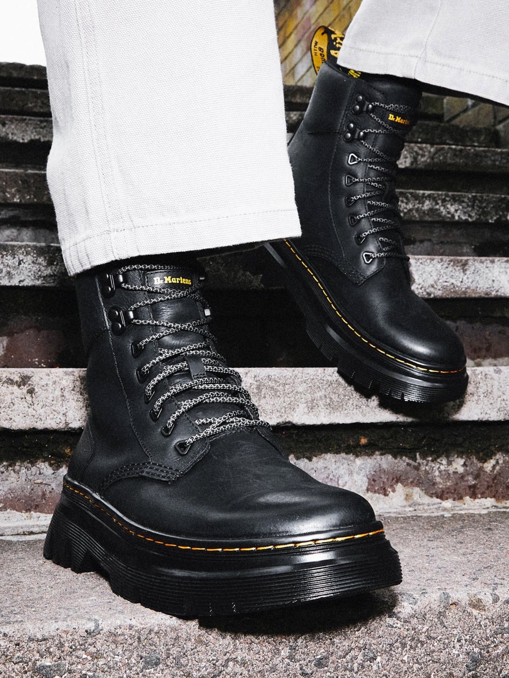 Doc Dr Marten Tarik Wyoming black lace up Boots unisex 8 M 9 L